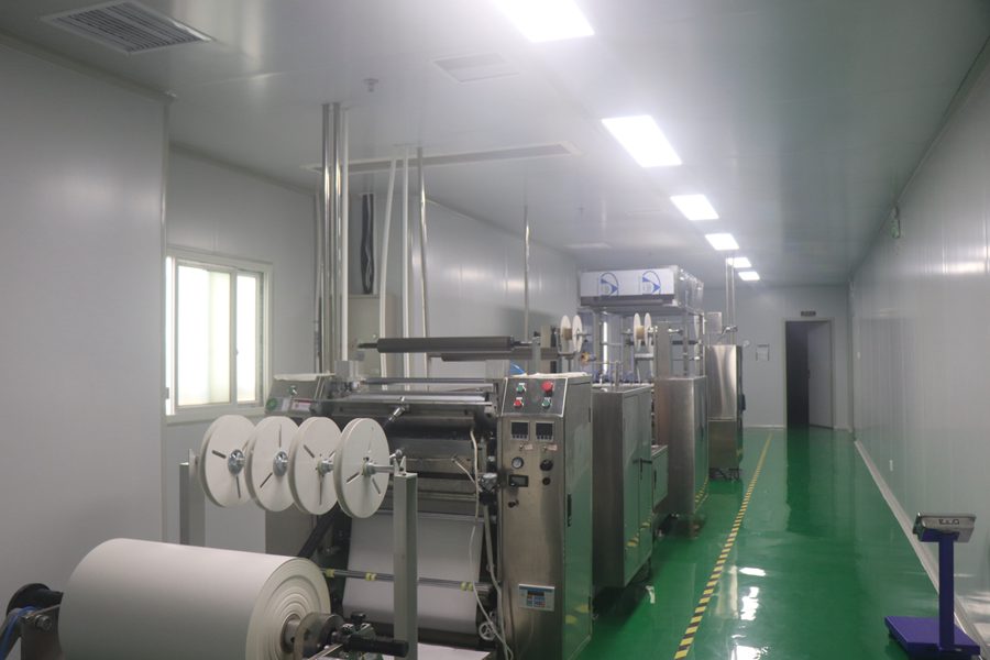 膏貼生產(chǎn)設(shè)備